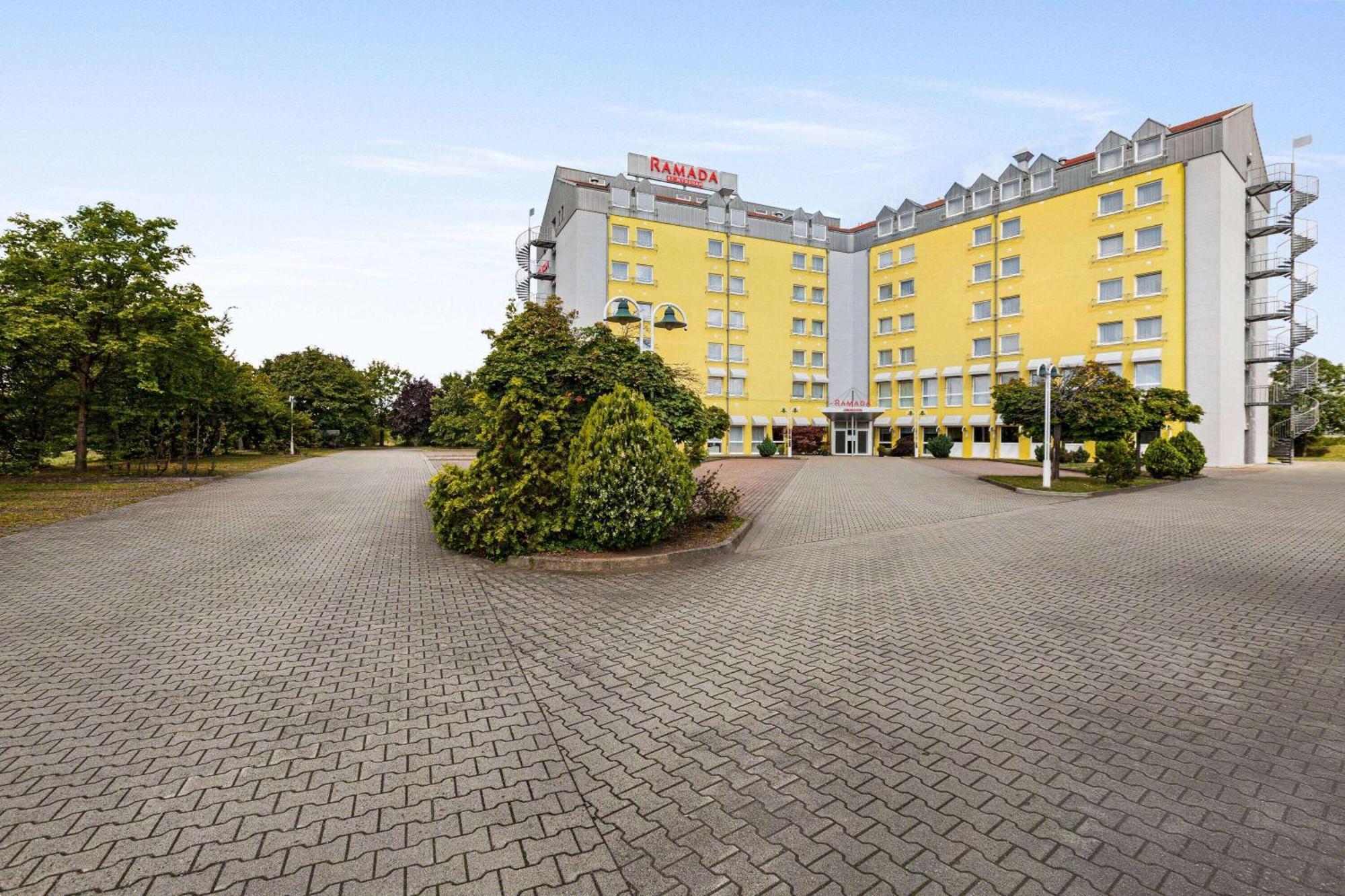 Good Morning+ Halle Leipzig Kabelsketal Екстериор снимка